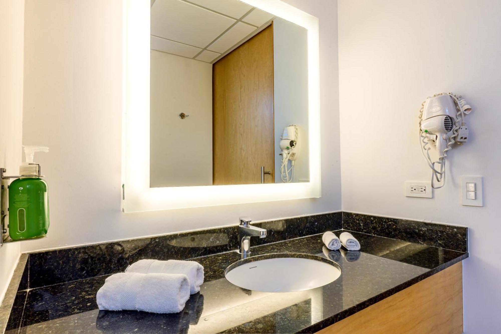 Holiday Inn Express Managua By Ihg Luaran gambar